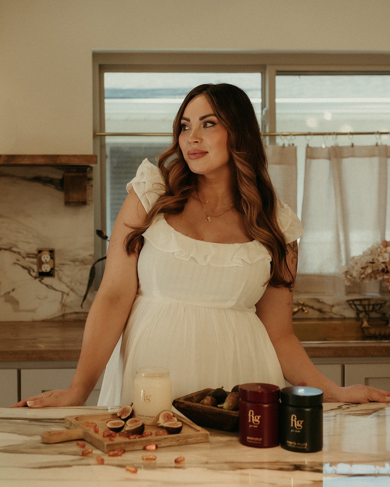 What To Know When Looking For The Best PCOS Supplements {PCOS Expert Insights}